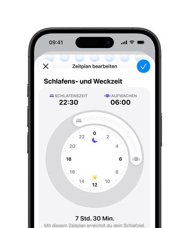 iPhone, Health App mit Schlafenszeiten geöffnet, Schlafenszeit auf 22:30 Uhr eingestellt, Aufwachzeit auf 7:00 Uhr eingestellt, runde Zeitanzeige in der Mitte des Displays, Schlafziel von 8 Stunden und 30 Minuten erreicht