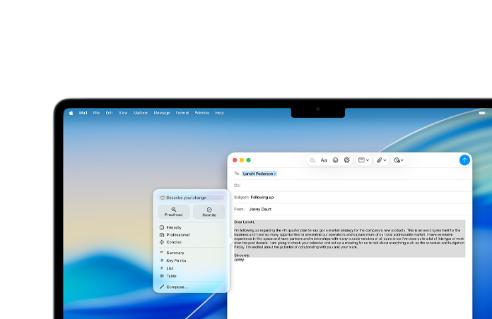 Egy iPhone 16 Pluson szöveg van kiemelve a Jegyzetek appban, egy MacBook Airen pedig egy PowerPoint-dia van megnyitva, amelyen látható a Jegyzetekben kijelölt szöveg