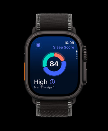 Apple Watch Ultra 3, melna krāsa, titāna ietvars, Sleep Score apļveida diagramma ekrānā, siksniņa, Trail Loop siksniņa, melna/pelnpelēka krāsa