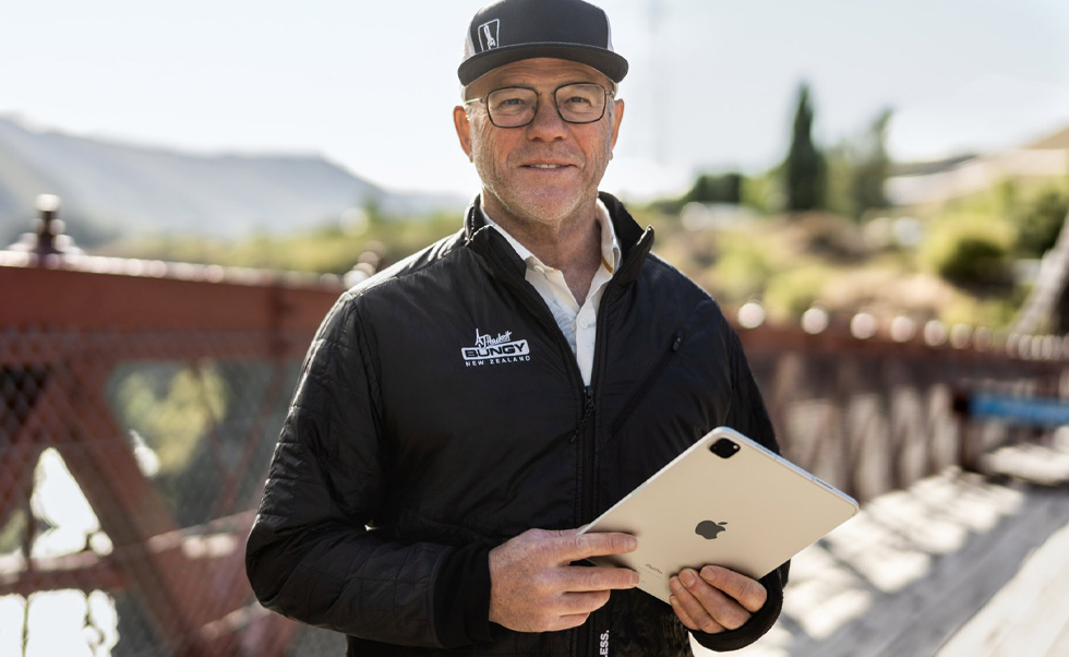 Henry van Asch er daglig leder og medgrunnlegger av AJ Hackett Bungy New Zealand.